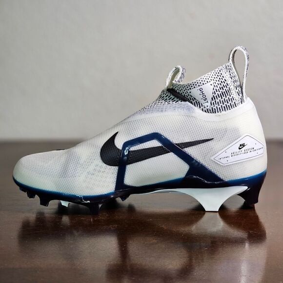 Nike Alpha Menace Elite 3 Flyknit Men's Football Cleats Shoes Size 8 White Black - Picture 8 of 16